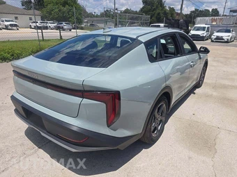 2026 Kia K4 LXS Sedan - miniatura 3