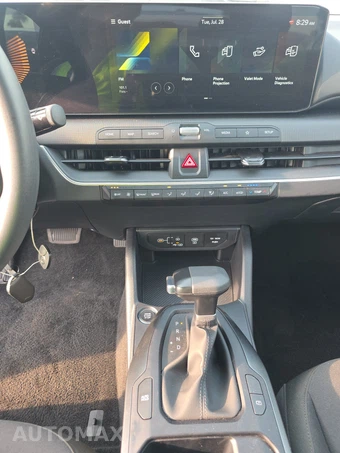 2026 Kia K4 LXS Sedan - miniatura 11