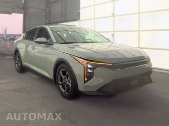 2026 Kia K4 LXS Sedan - miniatura 3