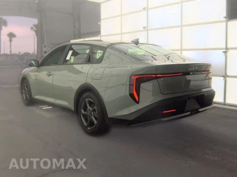 2026 Kia K4 LXS Sedan - miniatura 6