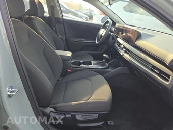 2026 Kia K4 LXS Sedan - miniatura 8