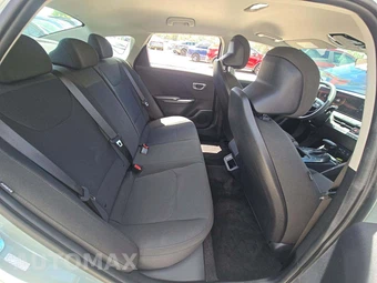 2026 Kia K4 LXS Sedan - miniatura 16