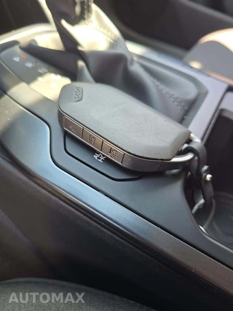 2026 Kia K4 LXS Sedan - miniatura 8
