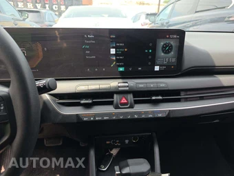 2026 Kia K4 LXS Sedan - miniatura 10