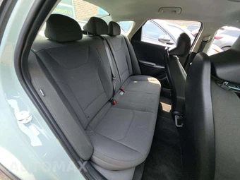 2026 Kia K4 LXS Sedan - miniatura 16