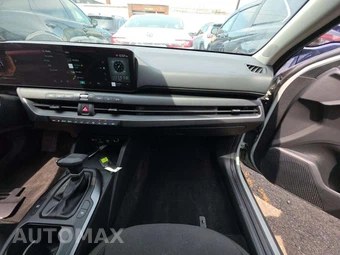 2026 Kia K4 LXS Sedan - miniatura 19