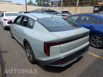 2026 Kia K4 LXS Sedan - miniatura 2
