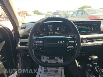 2026 Kia K4 LXS Sedan - miniatura 10