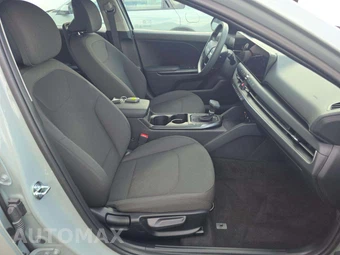 2026 Kia K4 LXS Sedan - miniatura 18