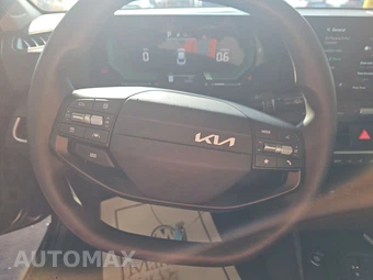 2026 Kia K4 LXS Sedan - miniatura 10