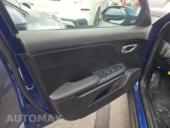 2026 Kia K4 LXS Sedan - miniatura 9