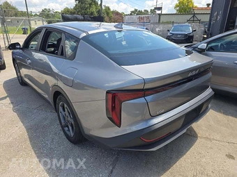 2026 Kia K4 LXS Sedan - miniatura 2