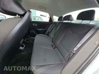 2026 Kia K4 LXS Sedan - miniatura 13