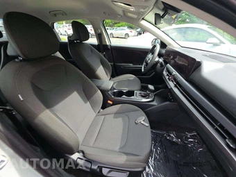 2026 Kia K4 LXS Sedan - miniatura 18