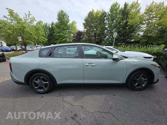 2026 Kia K4 LXS Sedan - miniatura 4