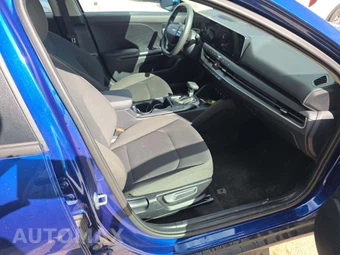 2026 Kia K4 LXS Sedan - miniatura 18