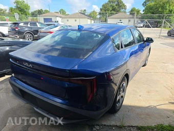 2026 Kia K4 LXS Sedan - miniatura 3