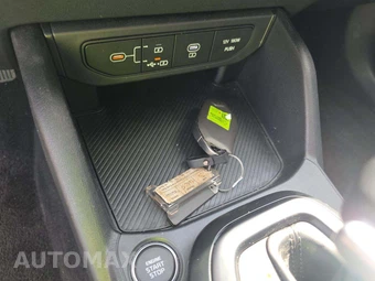 2026 Kia K4 LXS Sedan - miniatura 8