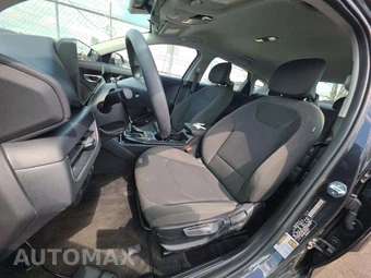 2026 Kia K4 LXS Sedan - miniatura 6