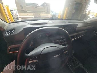 2026 Kia K4 LXS Sedan - miniatura 11