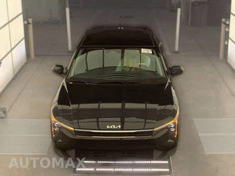 2026 Kia K4 LXS Sedan - miniatura 2
