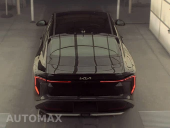 2026 Kia K4 LXS Sedan - miniatura 5