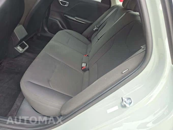 2026 Kia K4 LXS Sedan - miniatura 13