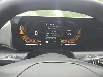 2026 Kia K4 LXS Sedan - miniatura 9