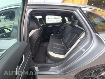 2026 Kia K5 GT-Line - miniatura 10