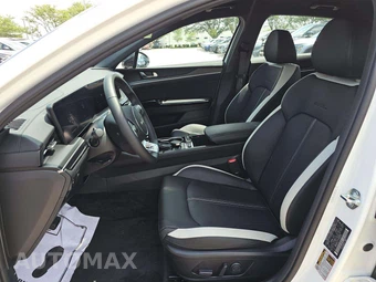2026 Kia K5 GT-Line - miniatura 3