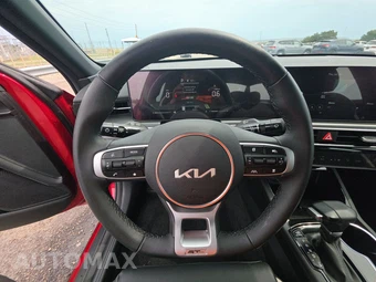 2026 Kia K5 GT-Line - miniatura 10