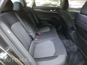 2026 Kia K5 LXS - miniatura 16