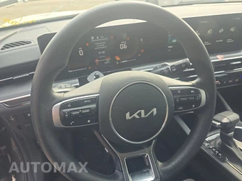 2026 Kia K5 LXS - miniatura 10
