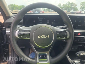 2026 Kia K5 LXS - miniatura 10