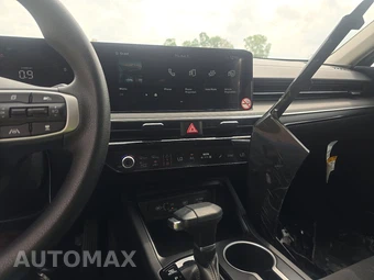 2026 Kia K5 LXS - miniatura 11