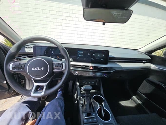 2026 Kia K5 LXS - miniatura 11