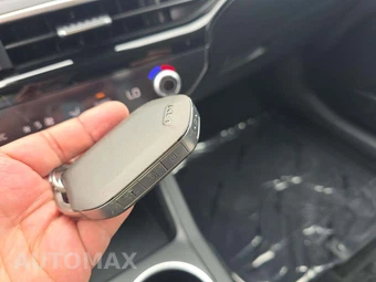 2026 Kia K5 LXS - miniatura 5