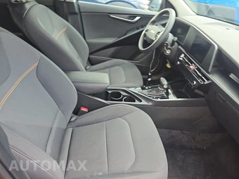 2026 Kia Niro LX – miniatura 8