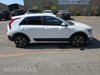 2026 Kia Niro LX - miniatura 4