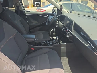 2026 Kia Niro LX - miniatura 8