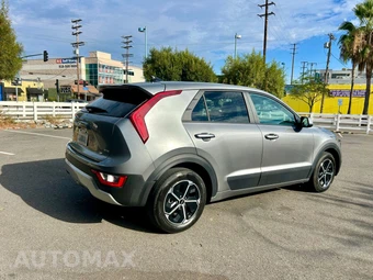 2026 Kia Niro LX - miniatura 5