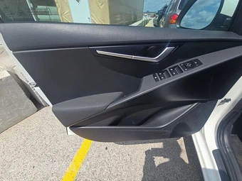 2026 Kia Niro LX - miniatura 9