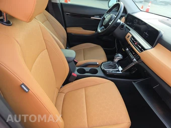 2026 Kia Seltos EX – miniatura 8
