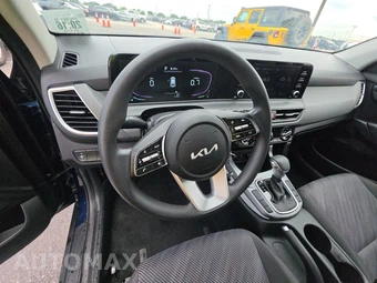 2026 Kia Seltos LX - miniatura 10