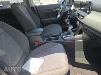 2026 Kia Seltos LX - miniatura 8