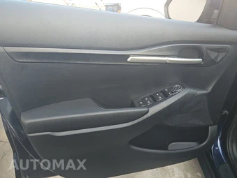 2026 Kia Seltos LX – miniatura 9