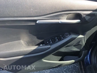 2026 Kia Seltos LX – miniatura 9