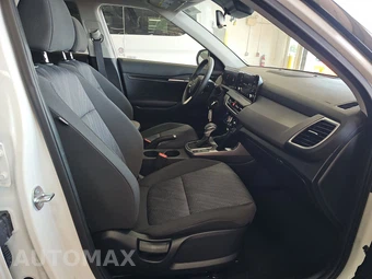 2026 Kia Seltos LX - miniatura 8