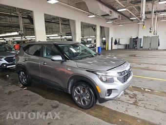 2026 Kia Seltos LX – miniatura 3