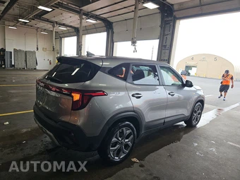 2026 Kia Seltos LX – miniatura 4
